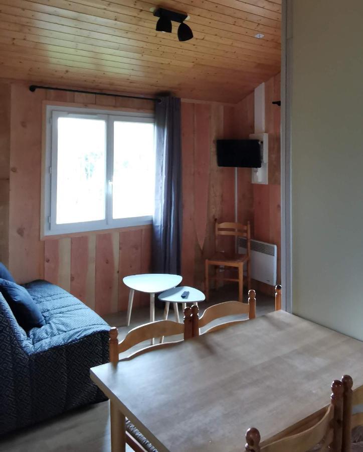 camping de la chagnée Saint-Aubin-le-Cloud Exterior foto